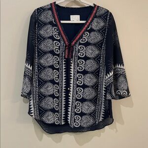 Elegant Navy and White Patterned Blouse